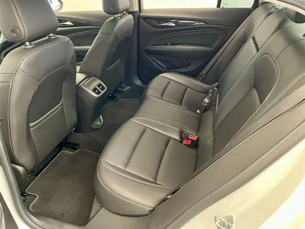 BUICK REGAL