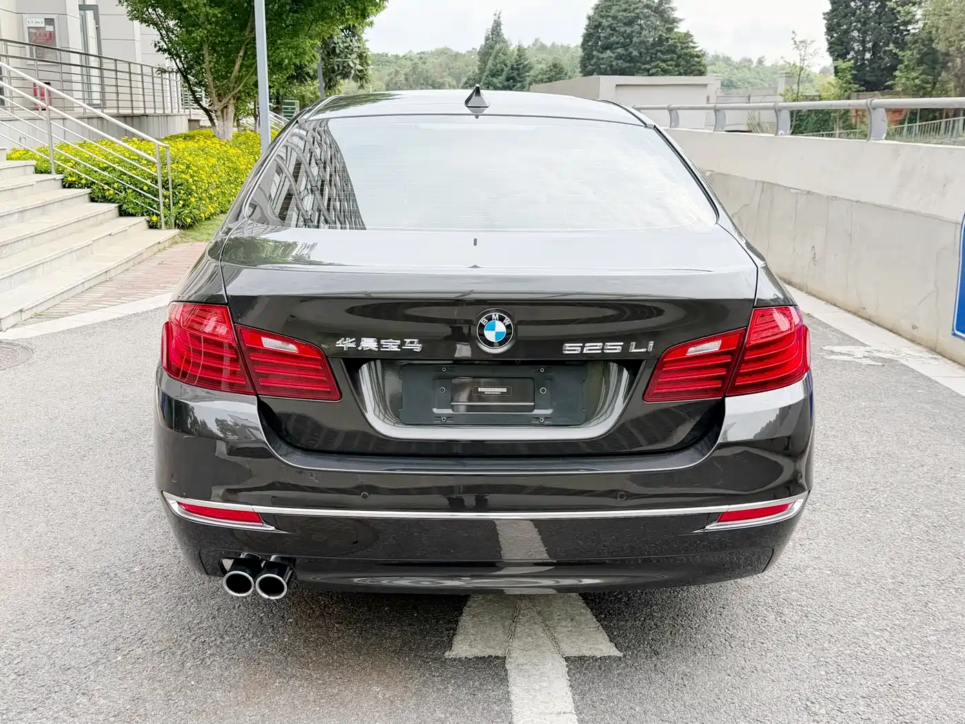 BMW 5 Series 2017 525Li Luxury Design Package фото 16