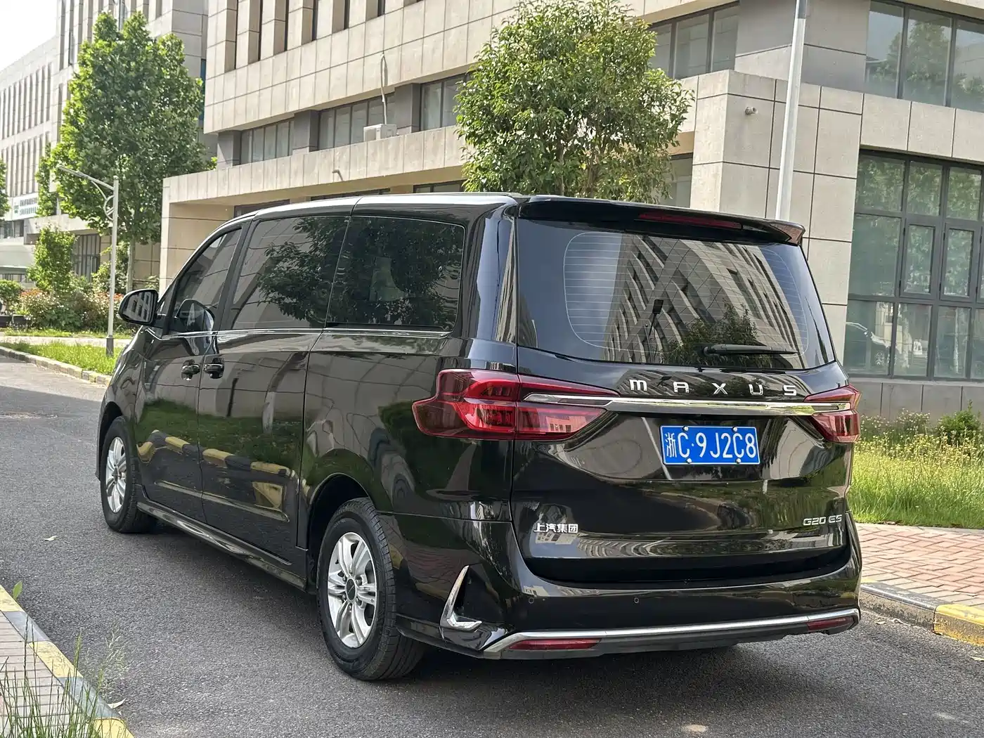 SAIC Maxus Maxus G20 2023 Facelift ES 2.0T Gasoline Automatic Value Edition фото 6