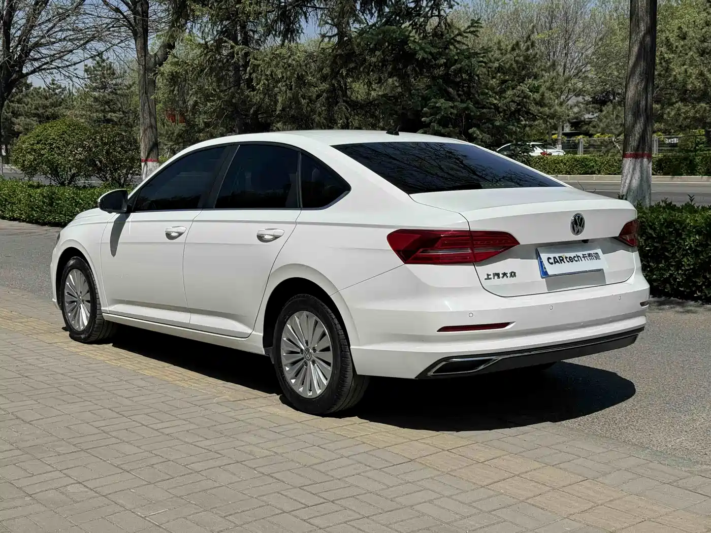 Volkswagen Lavida 2019 1.5L Automatic Comfort Edition China VI фото 4