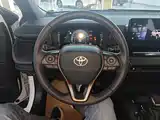 Photo 3 - Toyota Frontlander