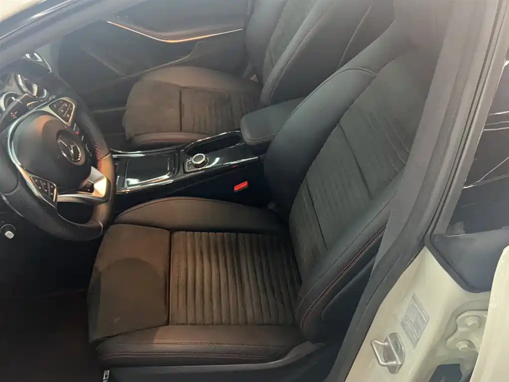 Mercedes-Benz CLA (Import) 2017 Facelift CLA 220 4MATIC фото 8