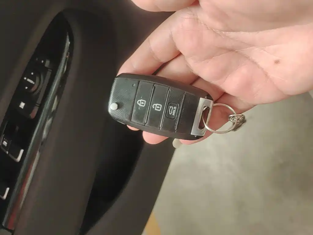 Kia K2 2018 2017 Sedan 1.4L MT 15th Anniversary Special Edition GLS