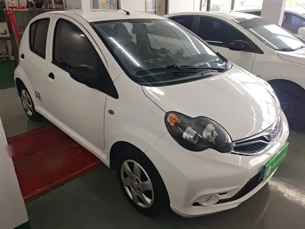 BYD F0 2015 1.0L AMT Xuan Cool Edition фото 4