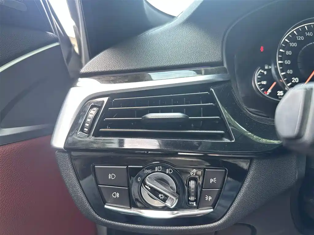 BMW 5 Series 2018 530Li Leading M Sport Package фото 15