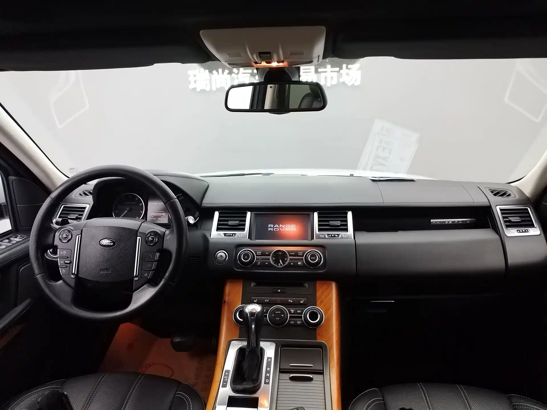 صورة 15 - Land Rover Range Rover Sport