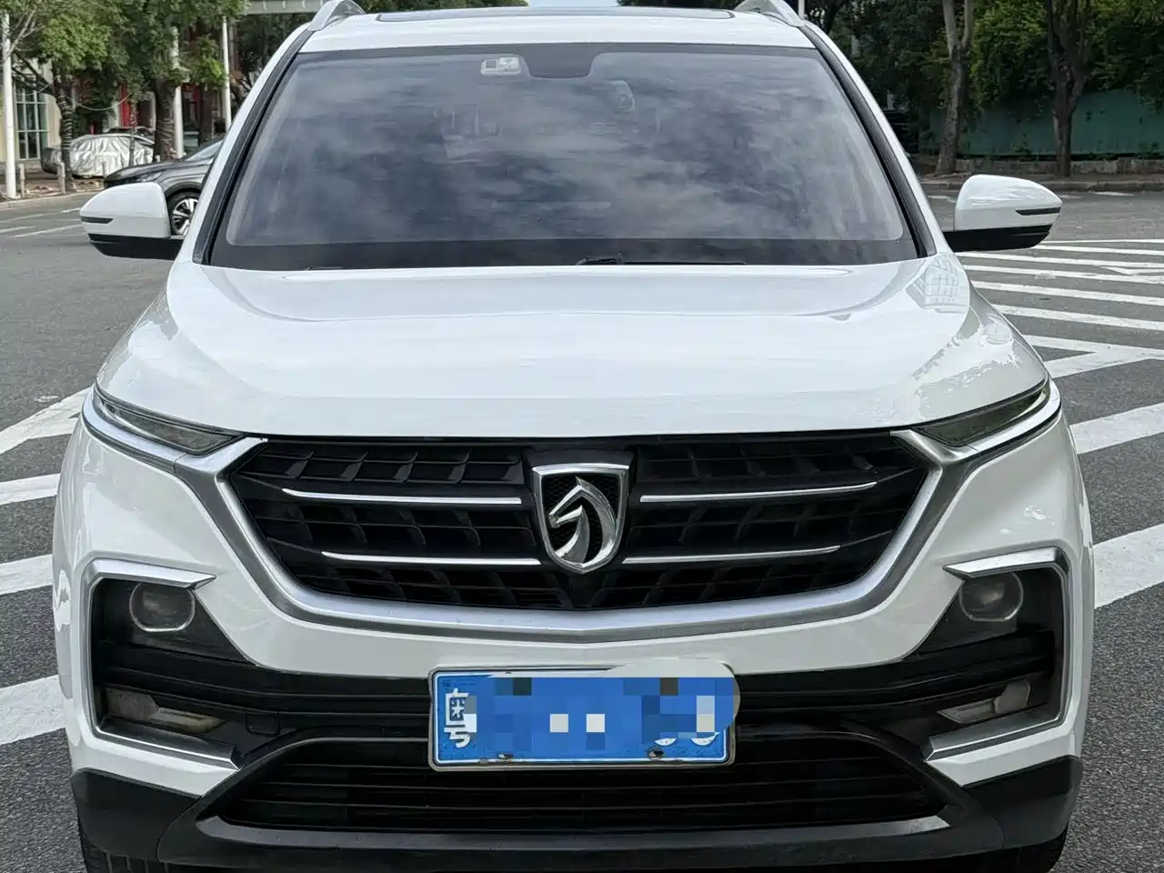 Baojun 530 2019 2019 1.5T CVT Luxury 7-Seater China VI