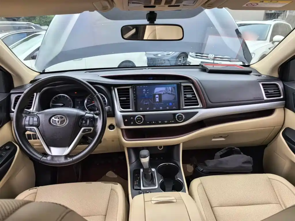 Toyota Highlander 2015 2.0T AWD Luxury Edition 7-seater фото 10