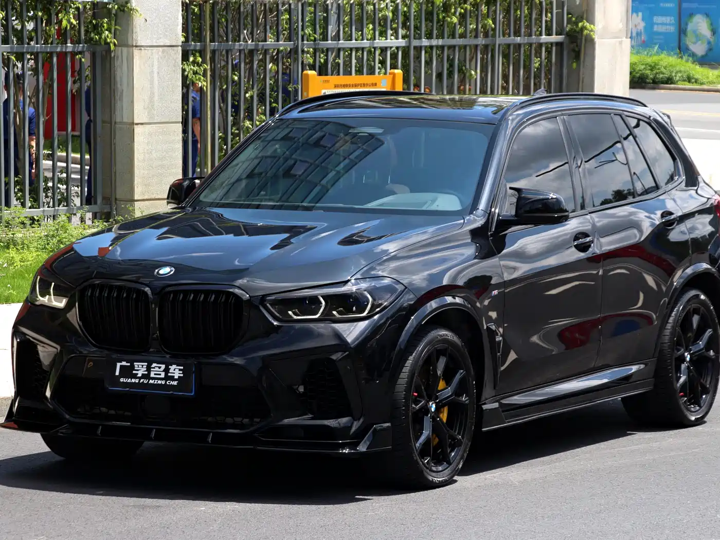 BMW X5 (Import) 2022 xDrive40i Premium M Sport Package фото 2