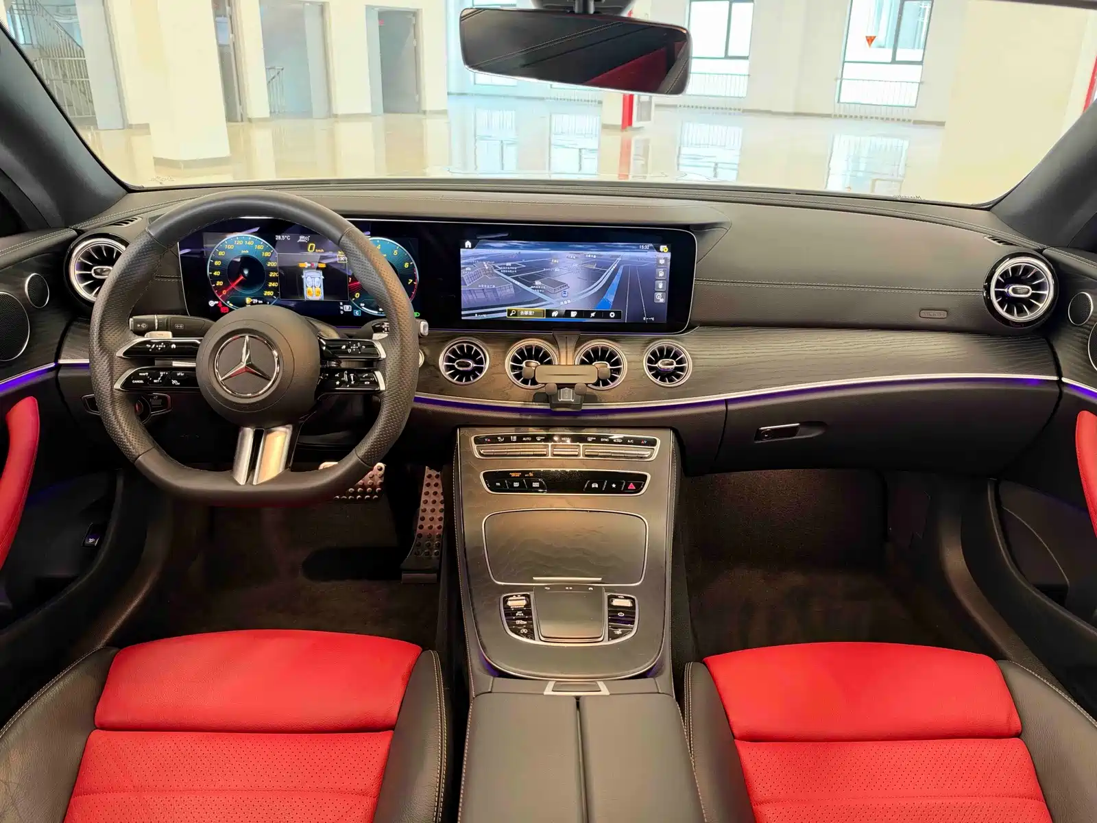 Фото 12 - Mercedes-Benz E-Class (Import)