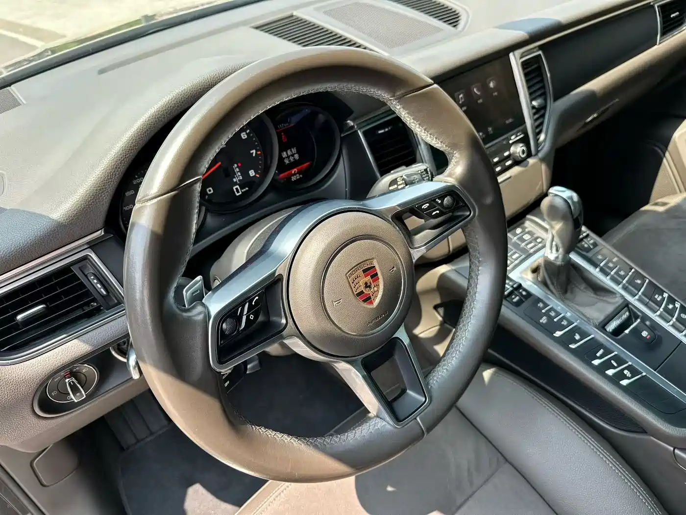 Porsche Macan 2017 Macan 2.0T фото 5