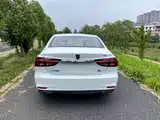 Фото 6 - Roewe i6