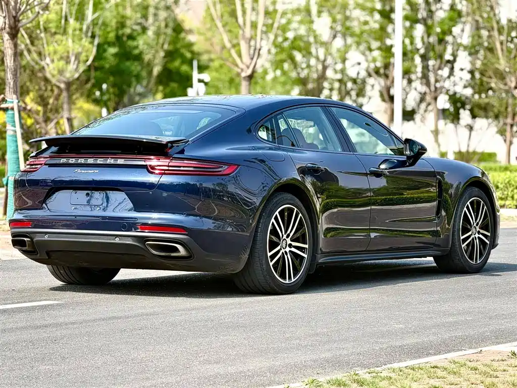 Porsche Panamera 2017 Panamera 3.0T фото 7