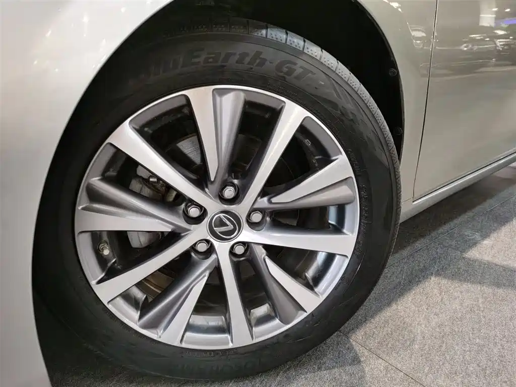 Lexus ES 2018 200 Excellence Edition China V фото 14