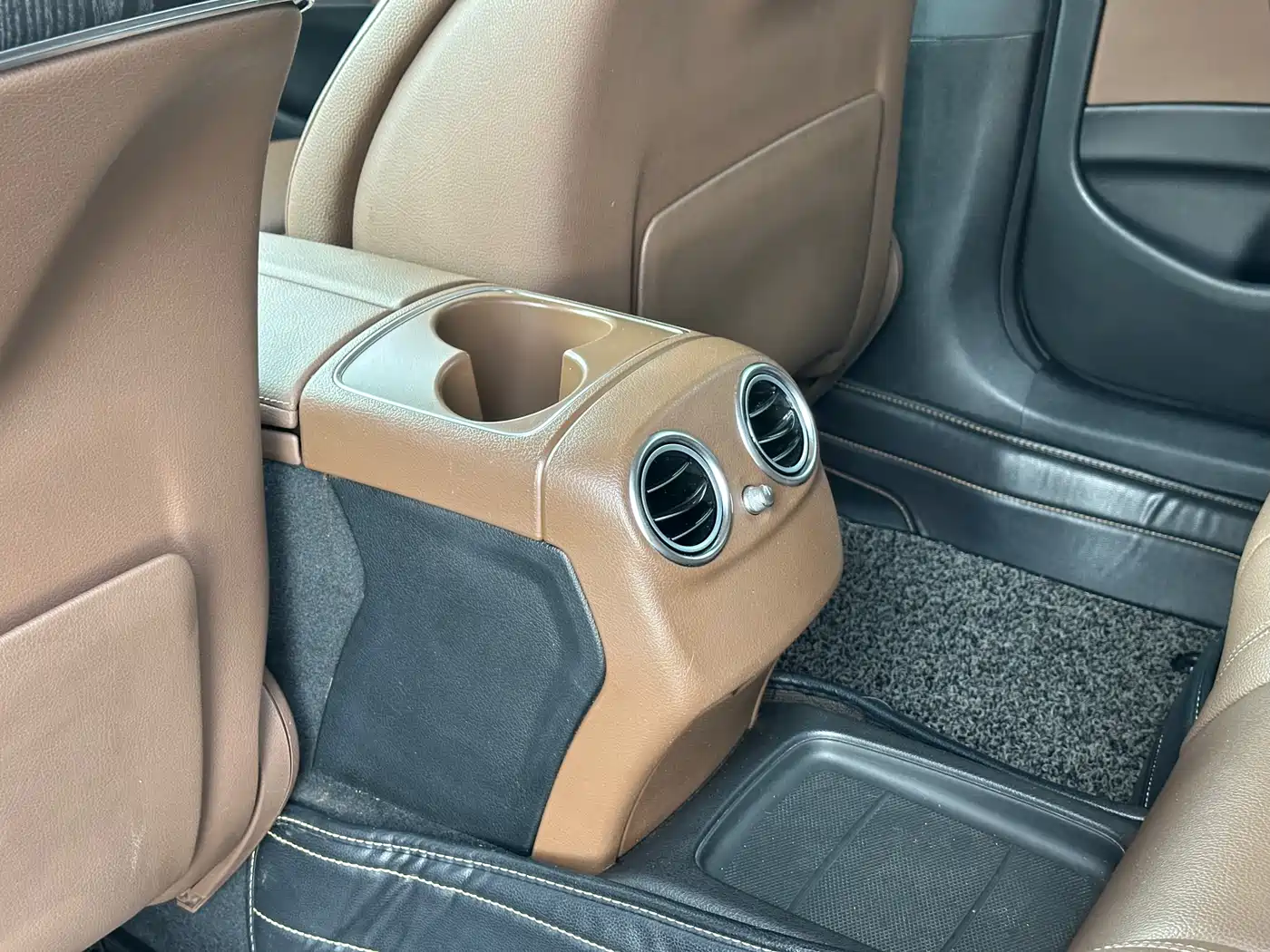 Mercedes-Benz E-Class 2017 E 200 L 4MATIC фото 10