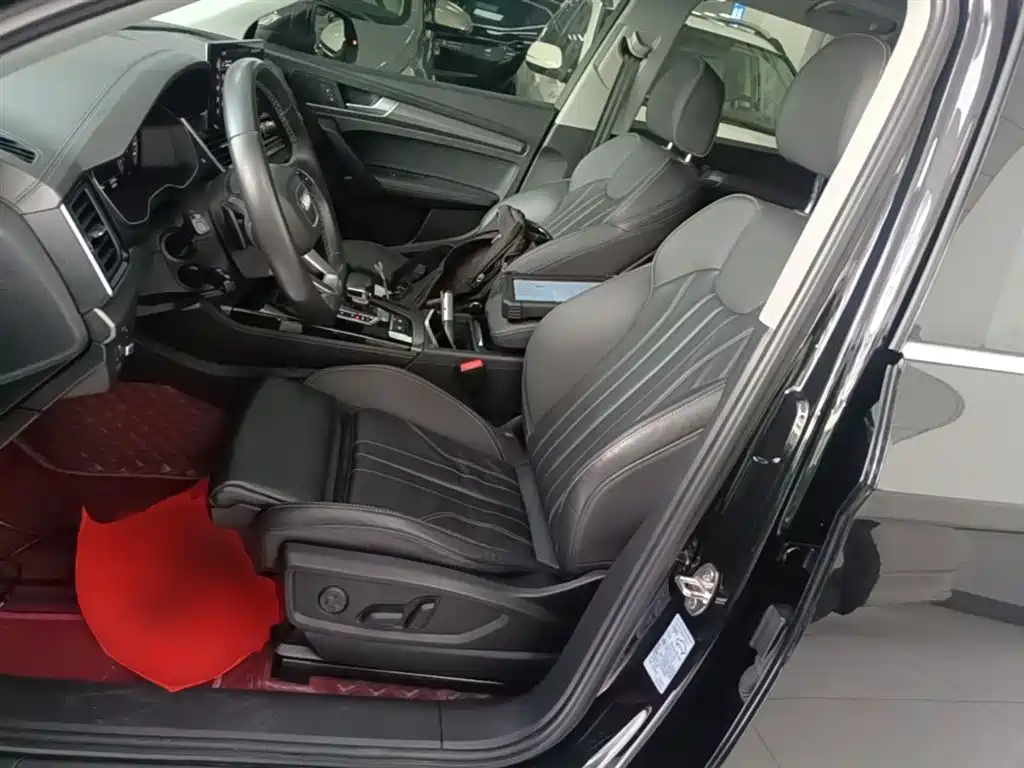 Audi Q5L 2022 40T Luxury Dynamic фото 15