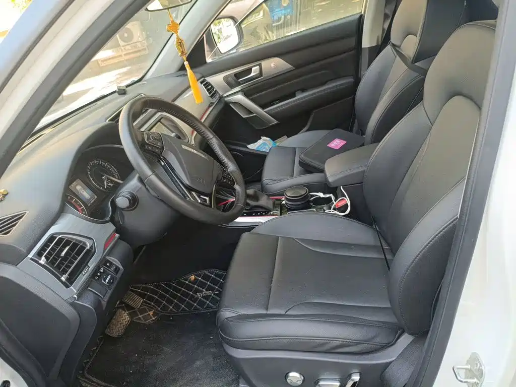 Фото 8 - Haval H2