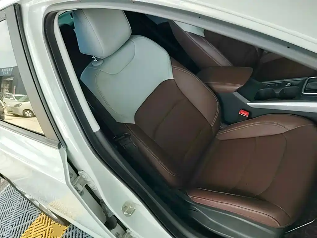 Фото 25 - Chevrolet Monza