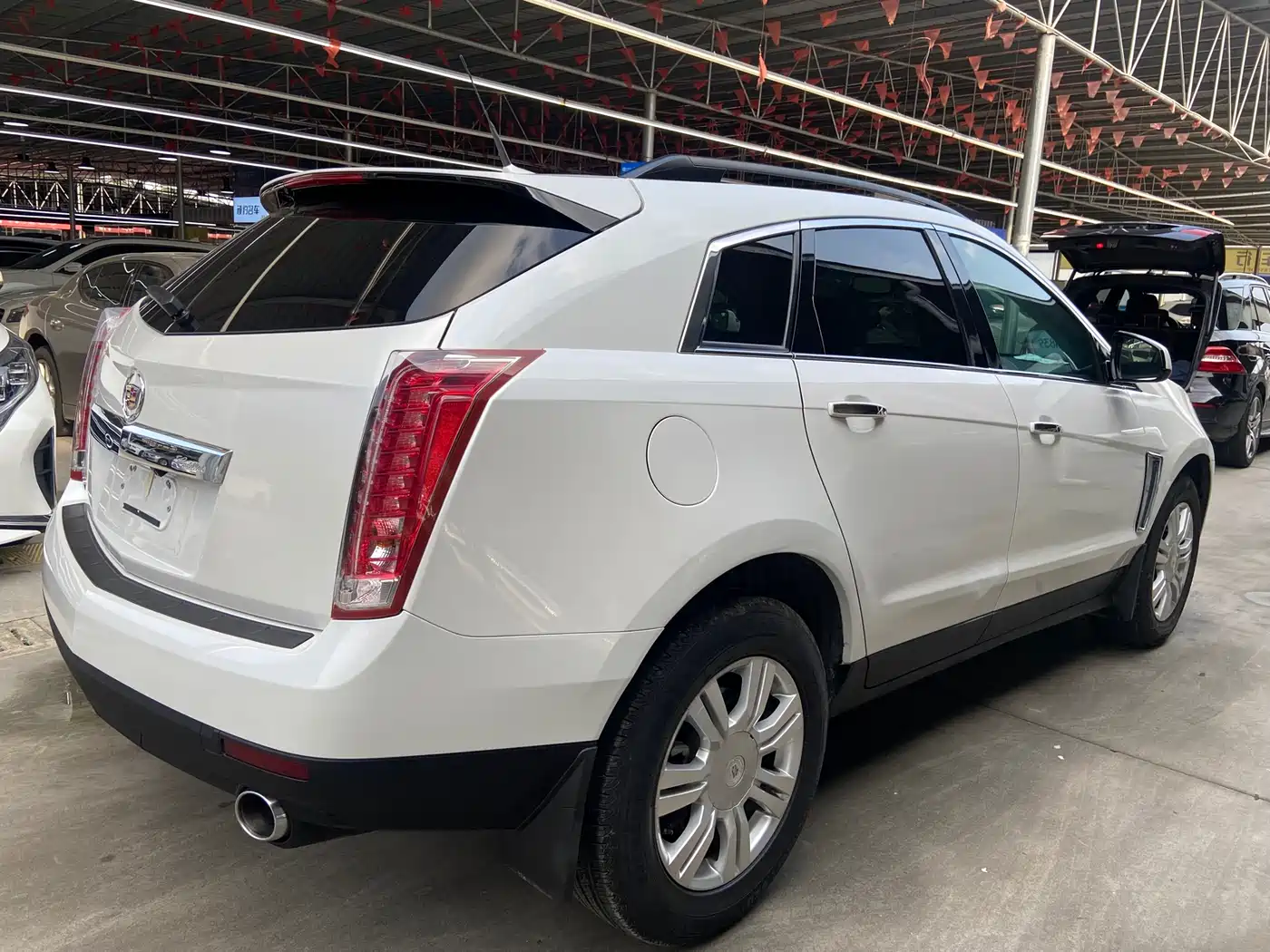 Cadillac SRX 2014 3.0L Comfort Model фото 14