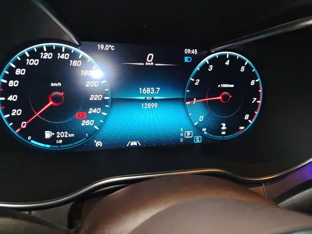 Mercedes-Benz GLC 2021 GLC 300 L 4MATIC Sporty фото 9