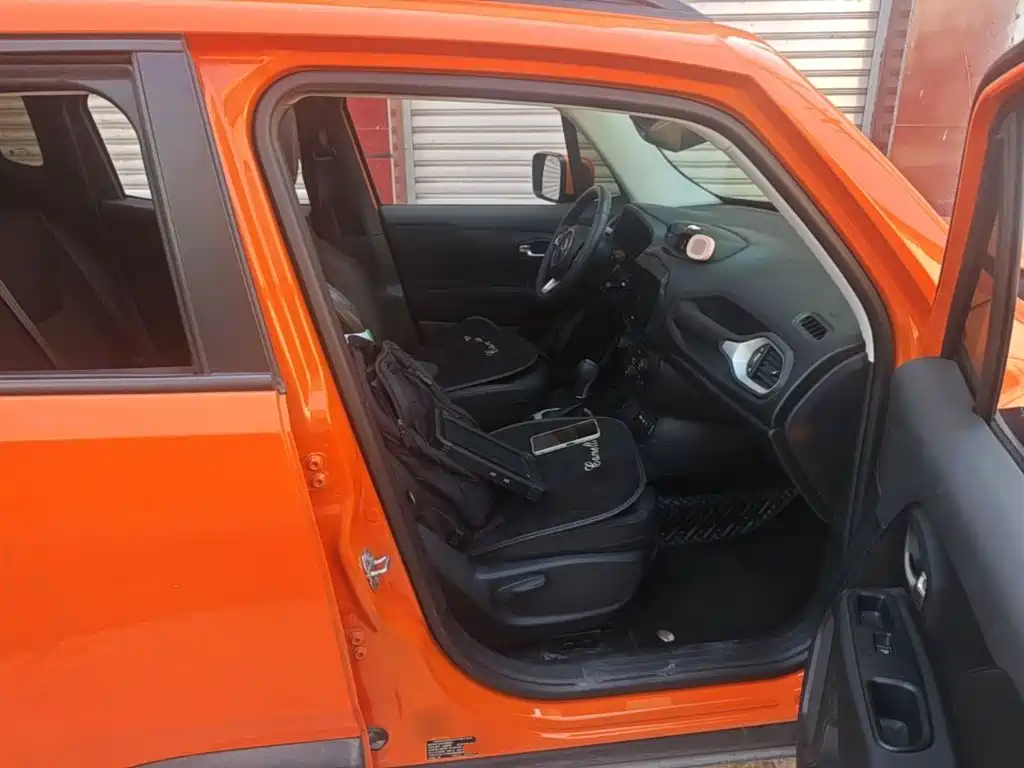 Jeep Renegade 2020 2019 220T Automatic Premium