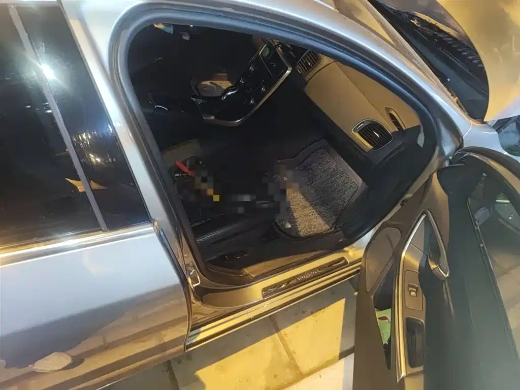 Фото 20 - Volvo S60