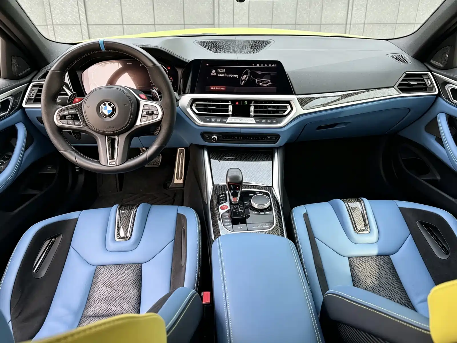 Photo 7 - BMW M4