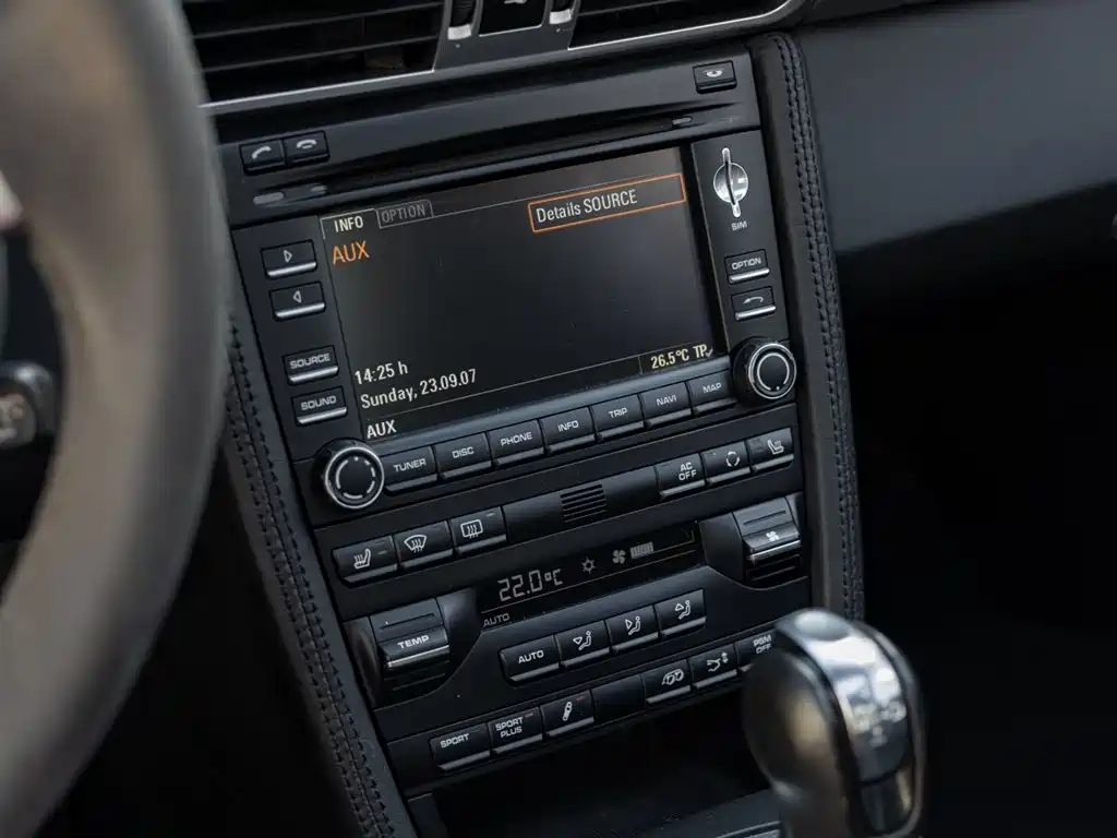 Porsche 911 2011 Carrera 4 GTS Coupe 3.8L фото 15
