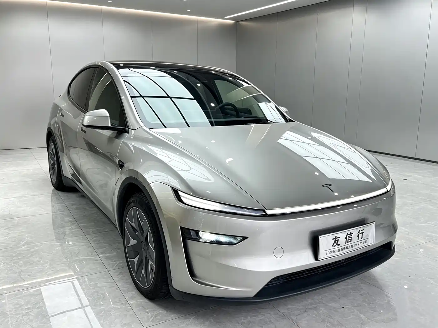 Tesla Model Y L 2025 2025 Facelift Long Range AWD