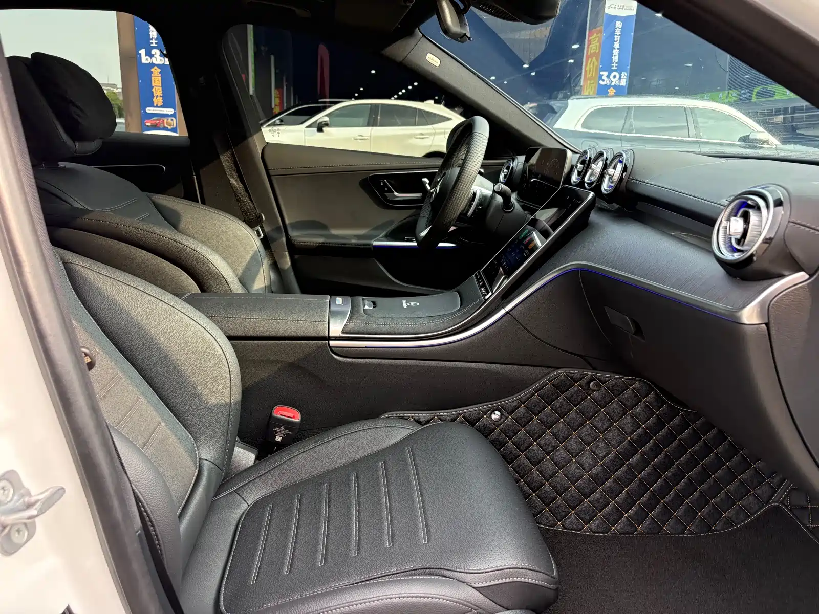 Фото 9 - Mercedes-Benz C-Class