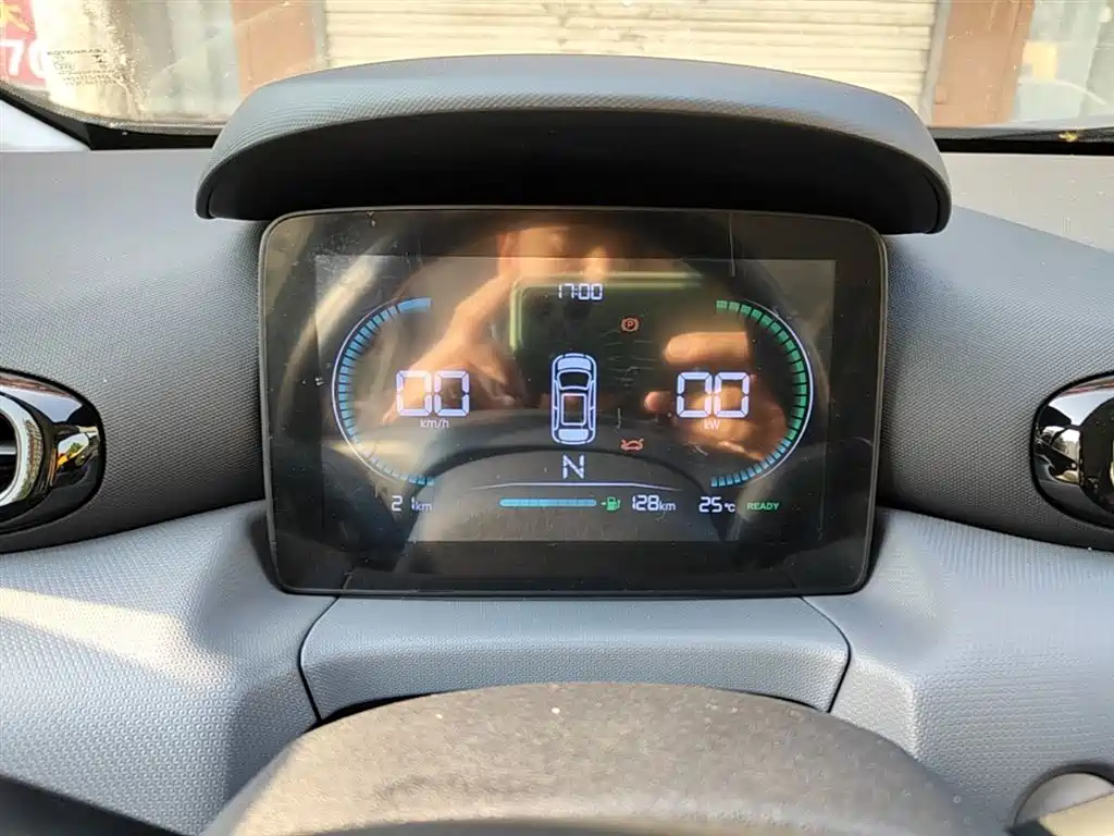ZERO-RUNNING CAR ZERO RUN T03