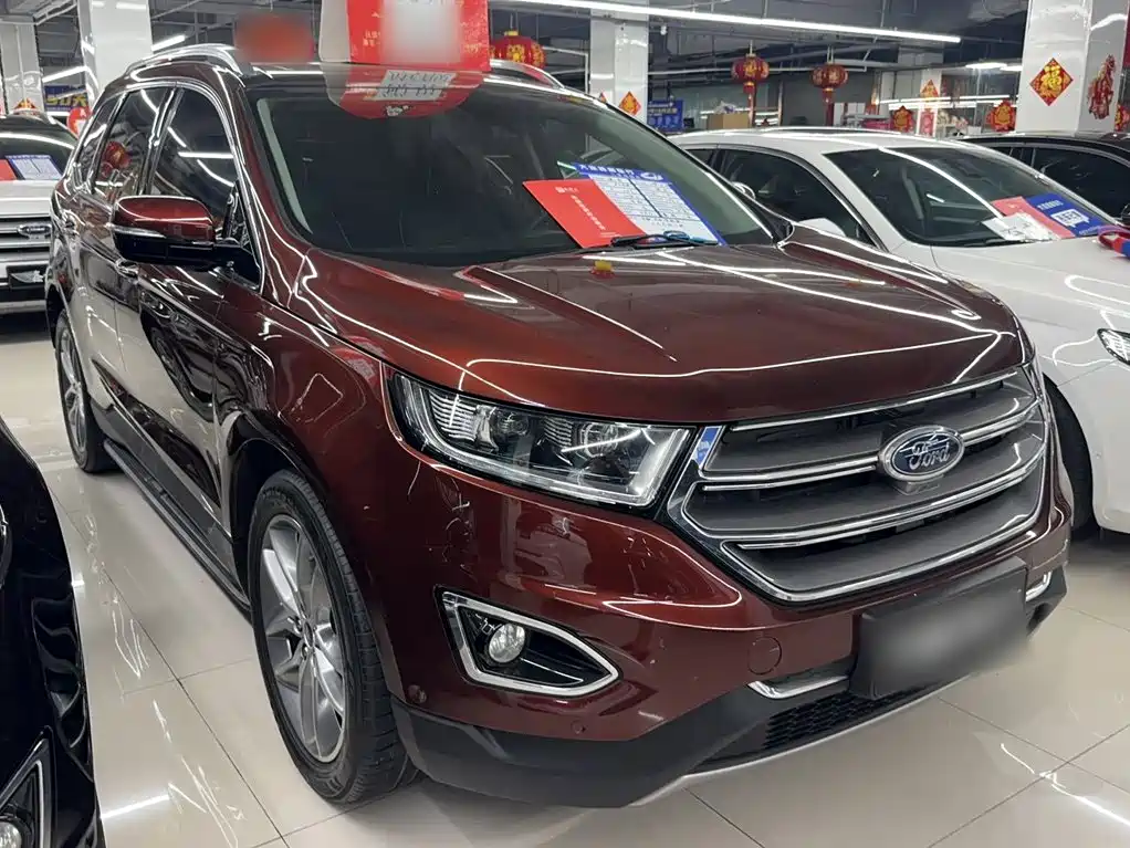 Фото 9 - Ford Edge