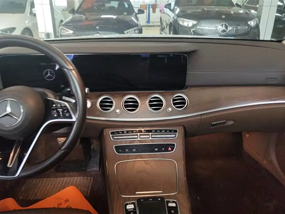 Mercedes-Benz E-Class 2021 E 300 L Fashion фото 13