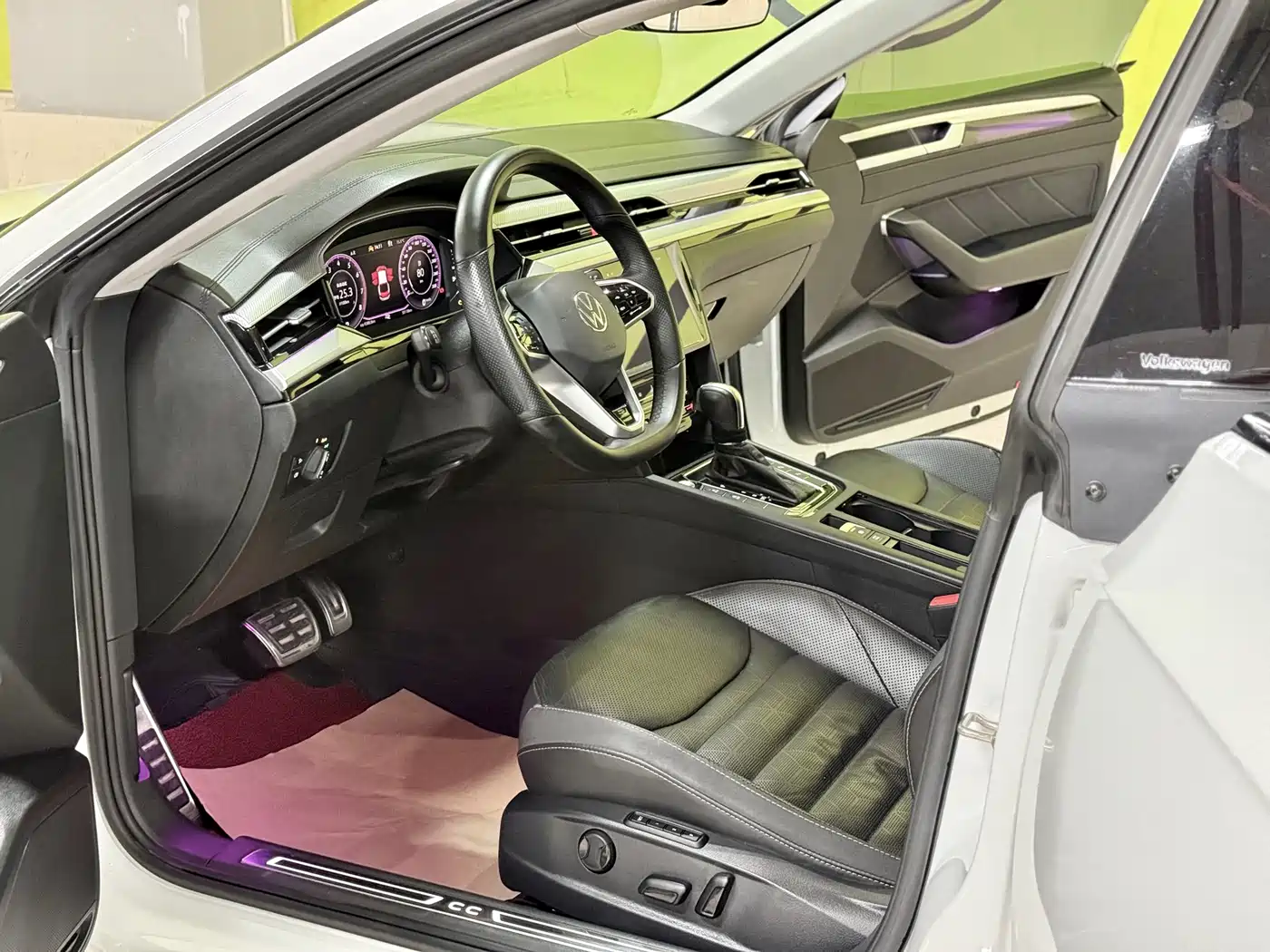 Volkswagen FAW-Volkswagen CC 2021 380TSI Eye-catching Edition фото 14