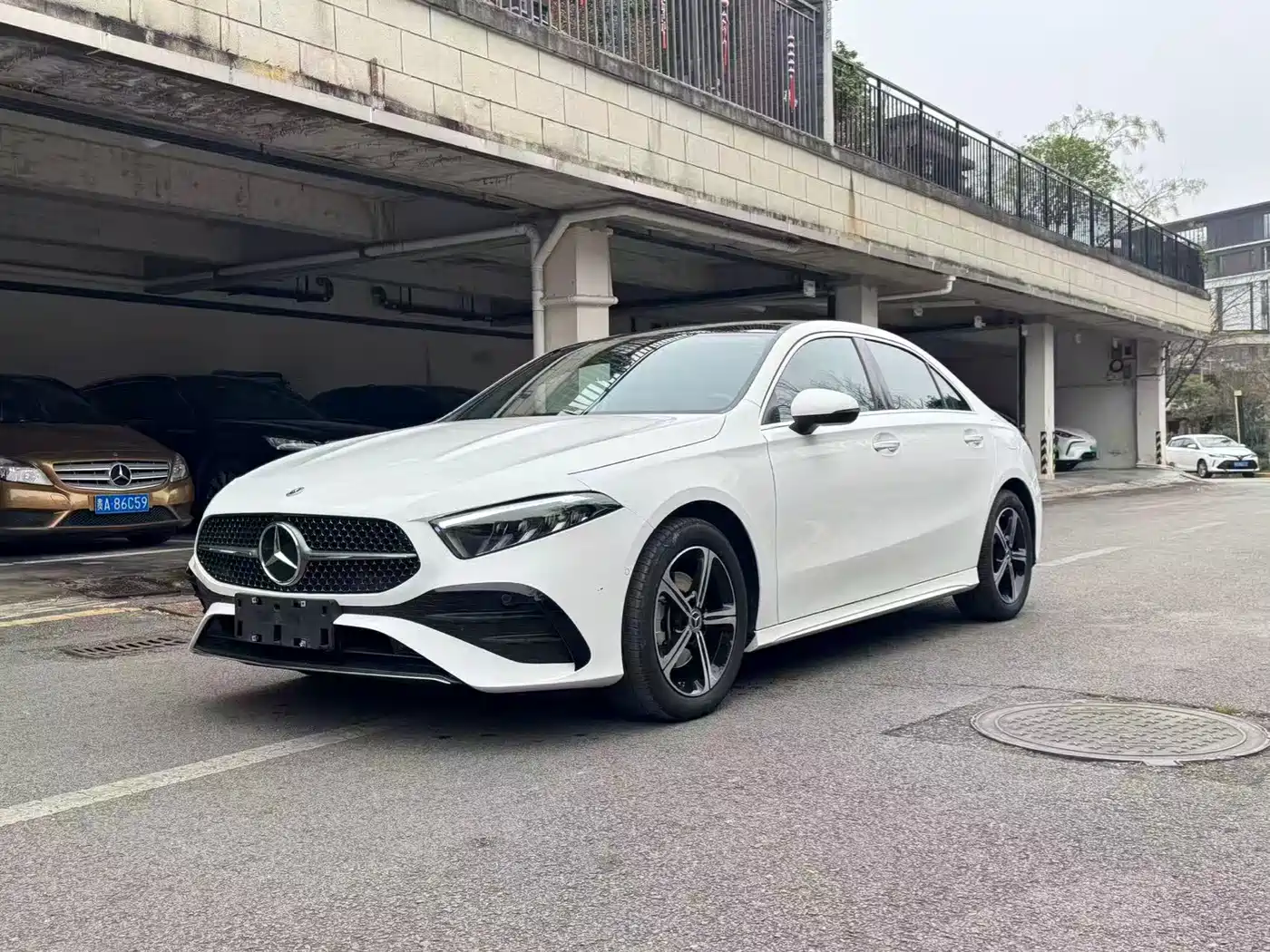 Mercedes-Benz A-Class 2024 A 200 L Fashion Edition