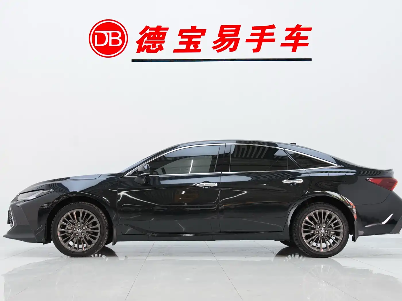 Toyota Avalon 2022 2.5L Luxury Edition фото 3