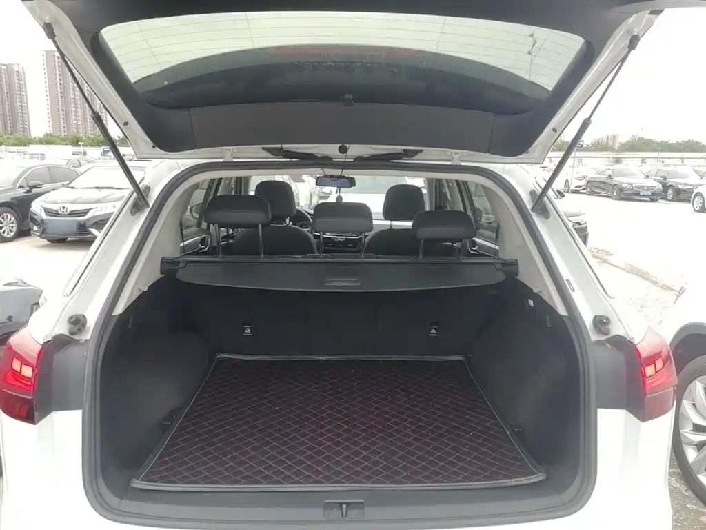Volkswagen Tayron 2019 330TSI 2WD Luxury China VI фото 19