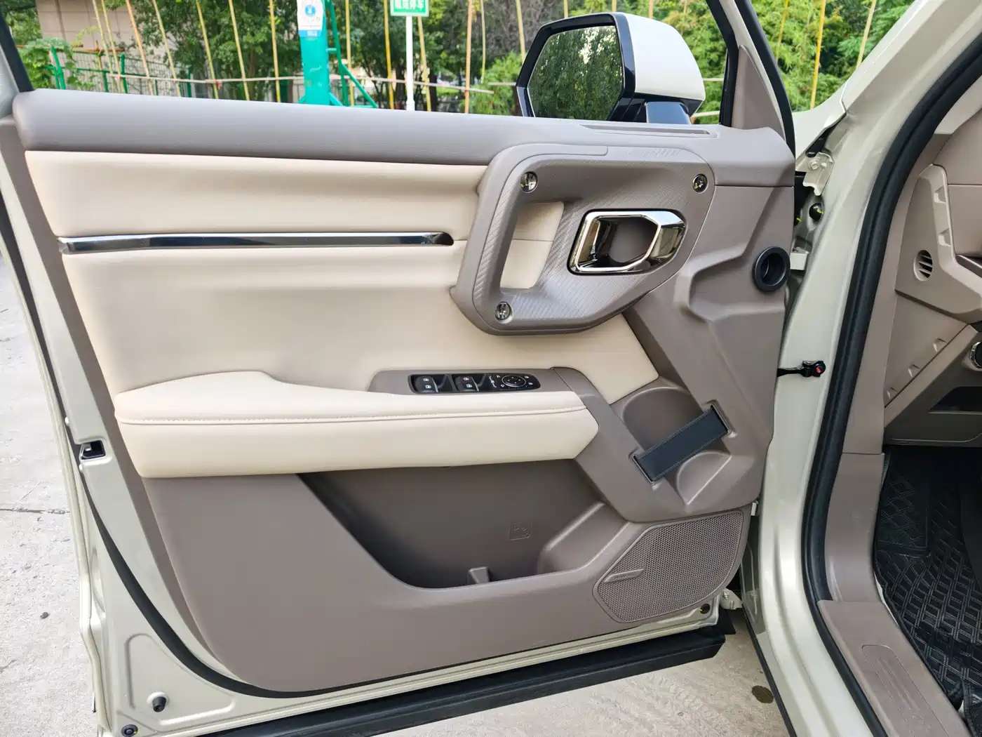 Haval Second-Generation Big Dog New Energy 2025 2025 Hi4 145km Premium Edition