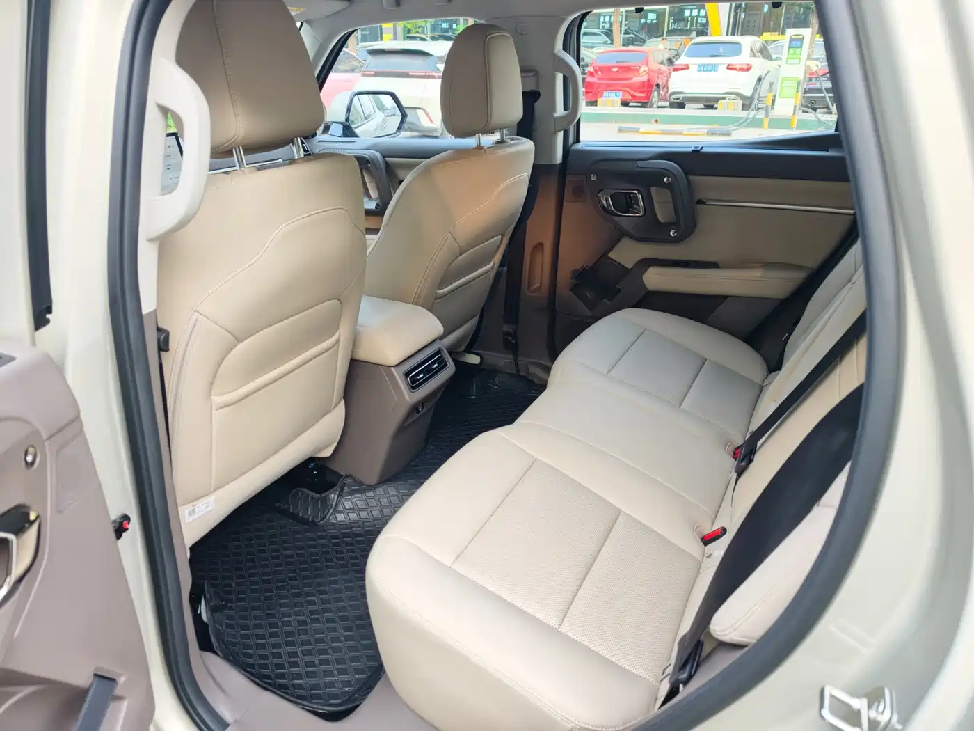 Haval Second-Generation Big Dog New Energy 2025 2025 Hi4 145km Premium Edition