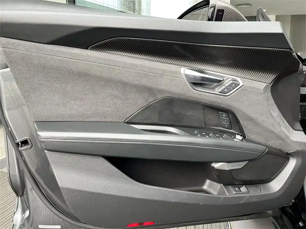 Audi e-tron GT 2023 Base Model фото 13