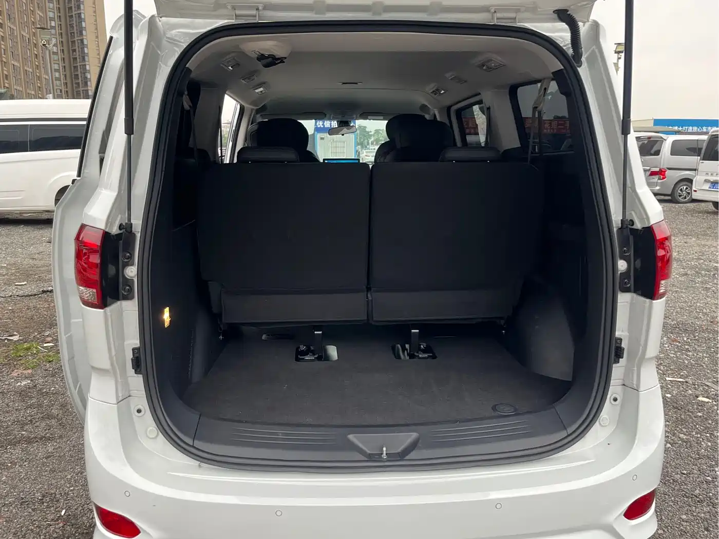 SAIC MAXUS CHASE G10