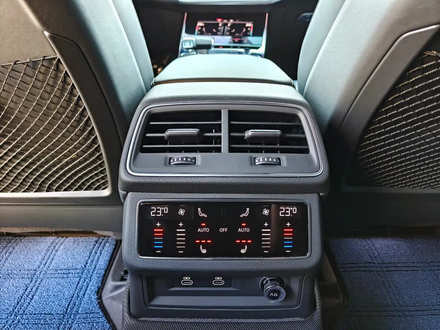 Audi A6L 2025 55 TFSI quattro Exclusive Sport фото 16