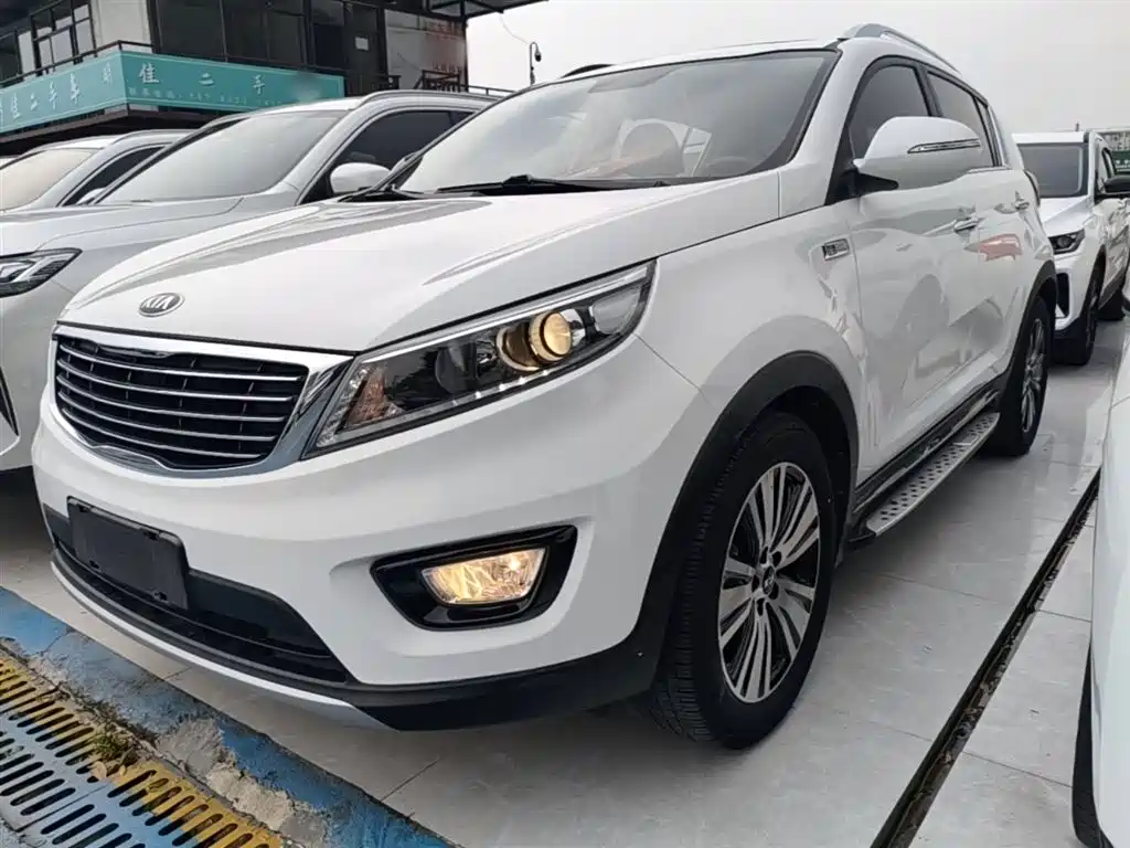 Kia Sportage 2015 2.0L Automatic 2WD GLS фото 2