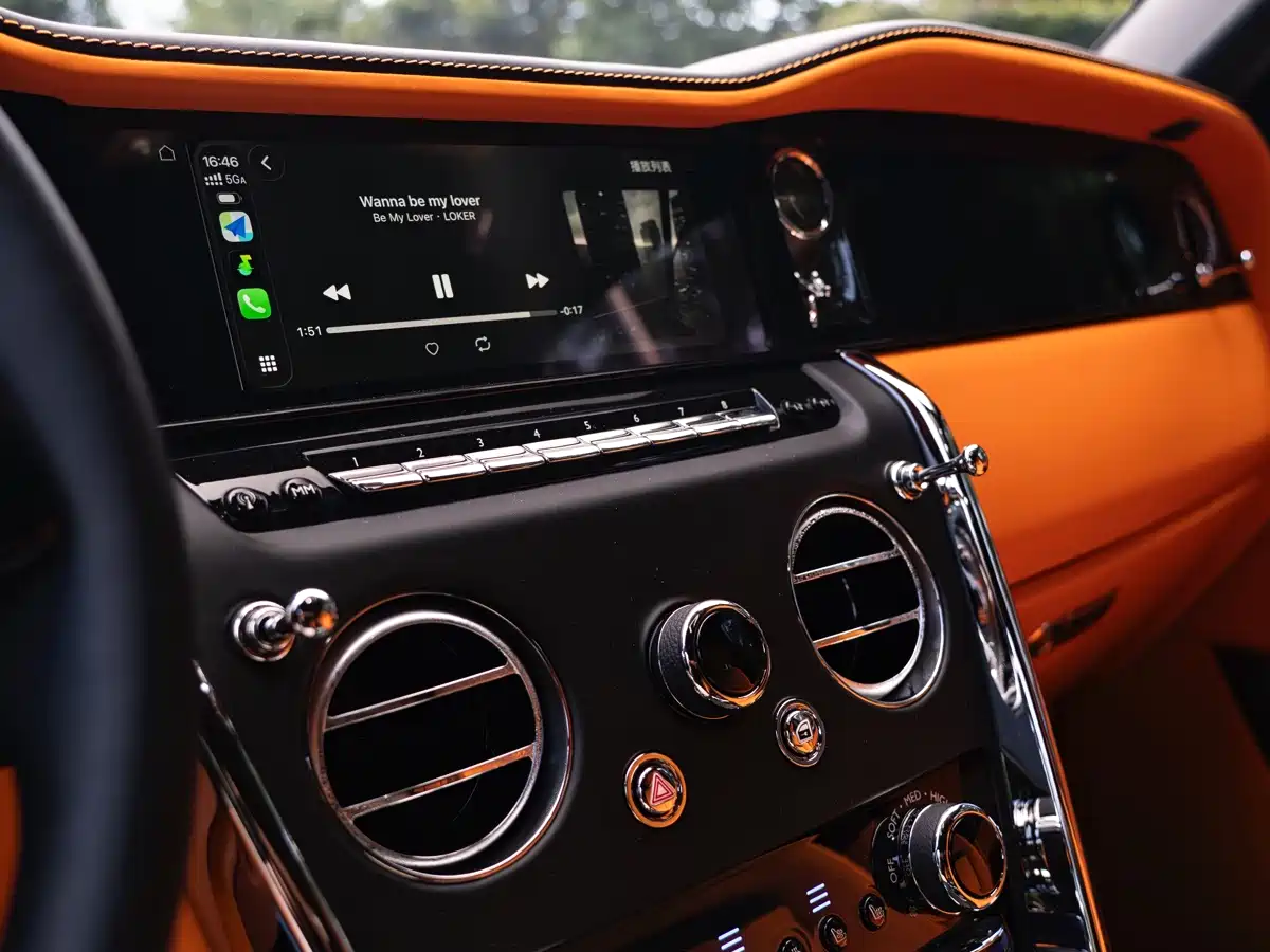 Rolls-Royce Cullinan 2026 2024 4-Seater