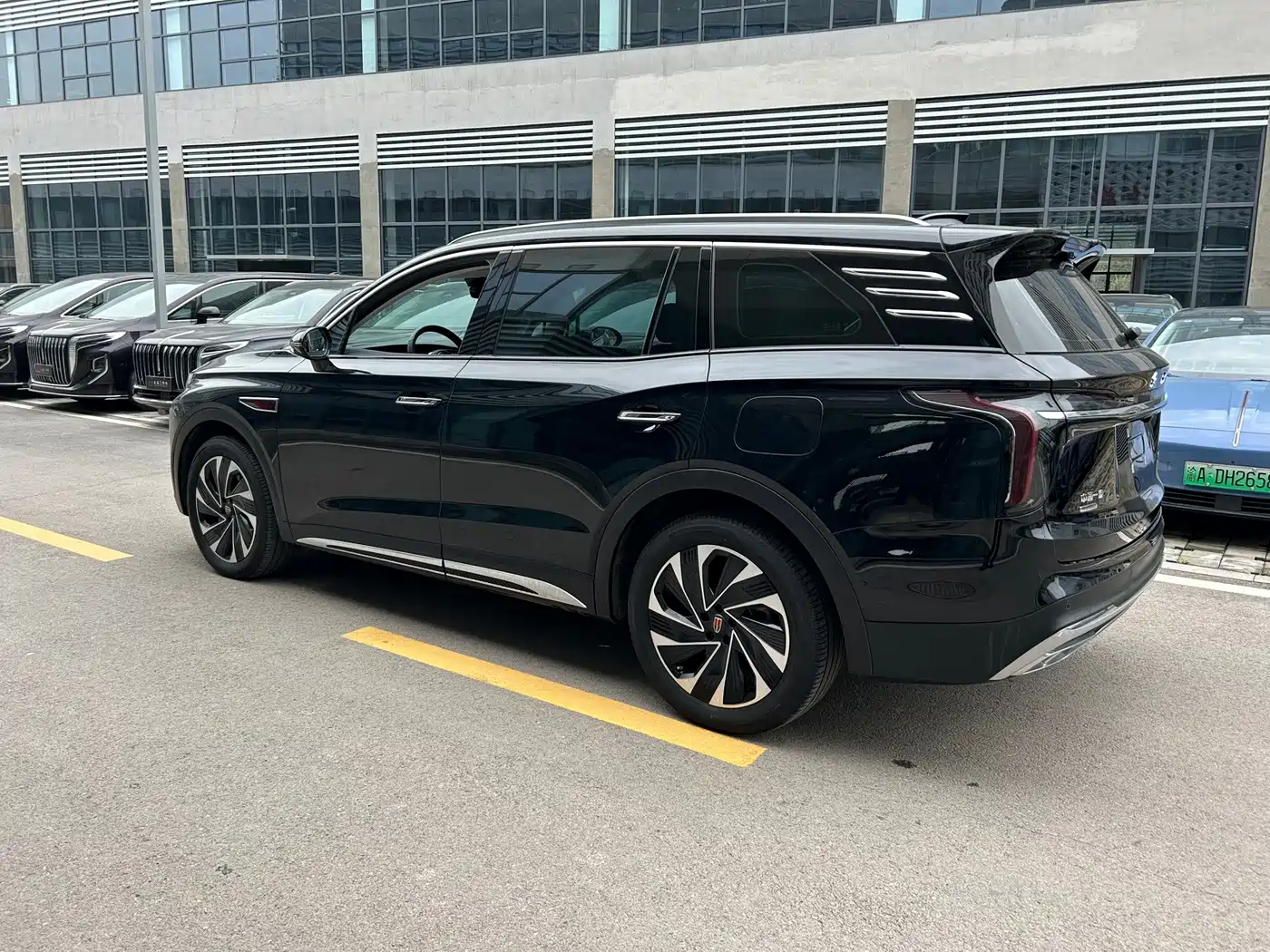 Hongqi HS7 PHEV 2024 2024 2.0T PHEV 4WD Flagship Edition 6-seater