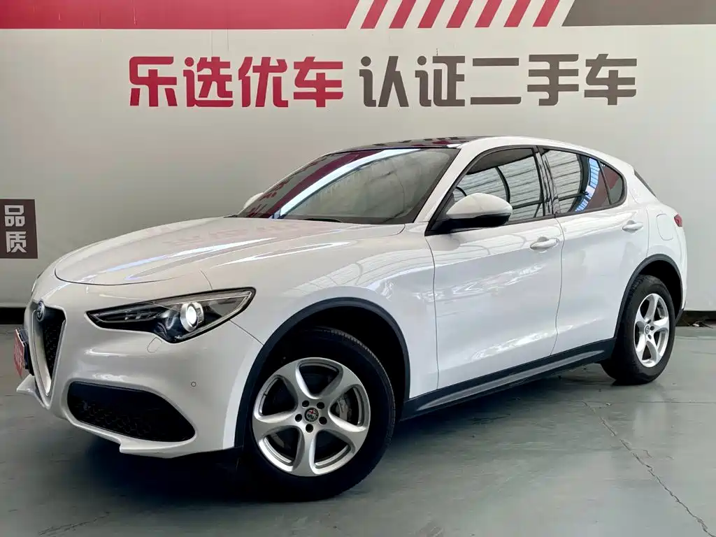Alfa Romeo Stelvio 2019 2017 2.0T 200HP Elite