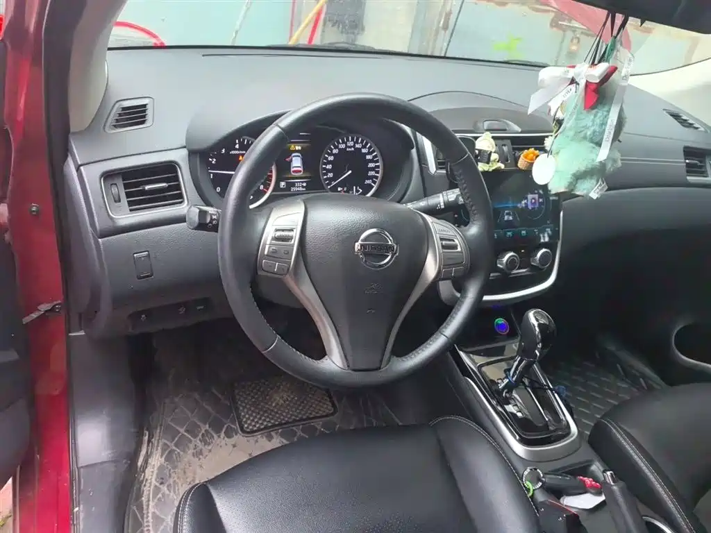 Nissan Tiida, миниатюра 3
