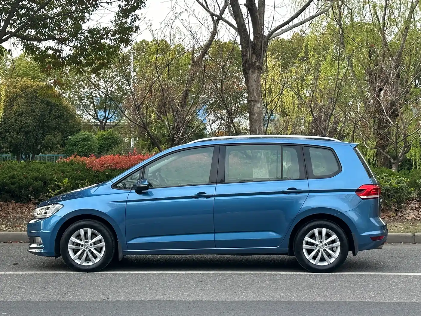 Volkswagen Touran 2016 Touran L 280TSI DSG Elegance фото 4