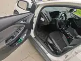 Фото 16 - Ford Focus