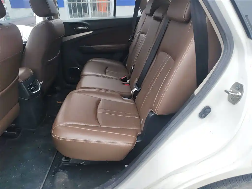 BYD S7 2016 1.5T Manual Premium Model фото 13